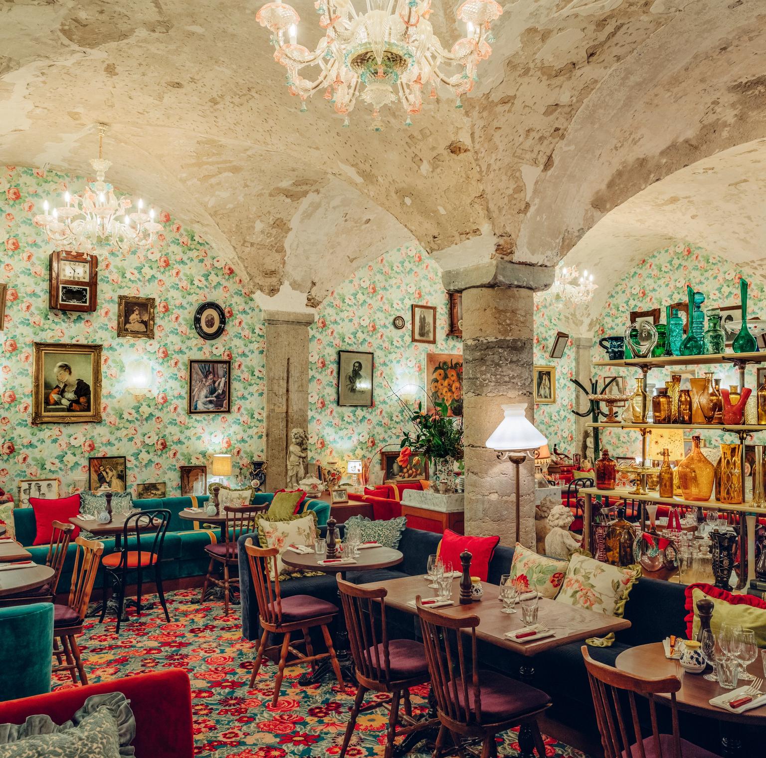 Big Mamma · Italian restaurants con molto amore